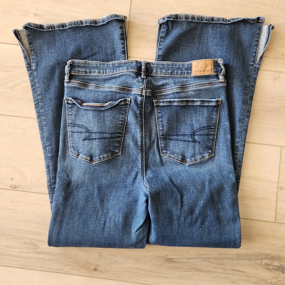 American Eagle Next Level Stretch Hi Rise Flare Jean Womens Size 12 Dark Wash - Picture 8 of 9